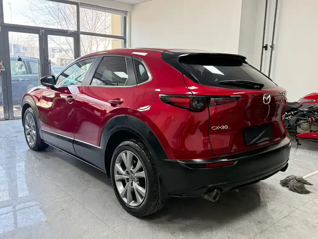 Mazda CX-30 2022 из CN, фото 2