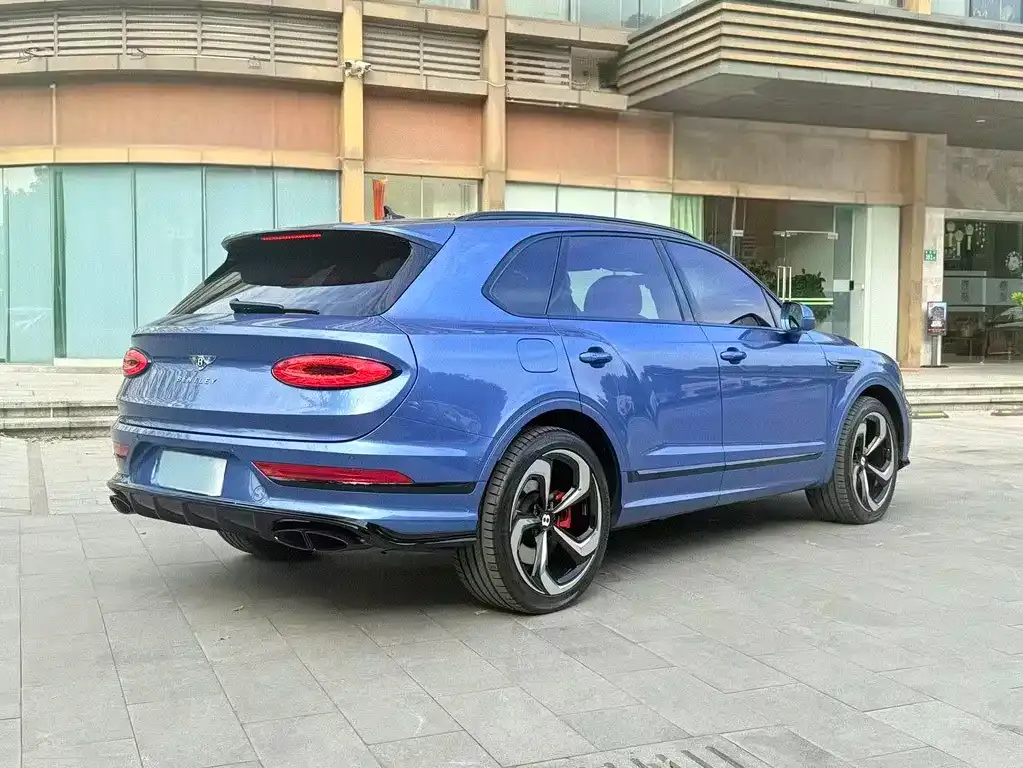 Bentley Bentayga 2022 из CN, фото 3