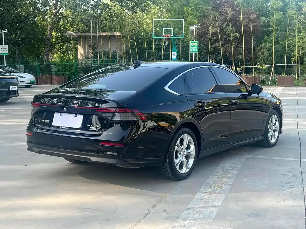 Honda Accord 2024 из CN, фото 7