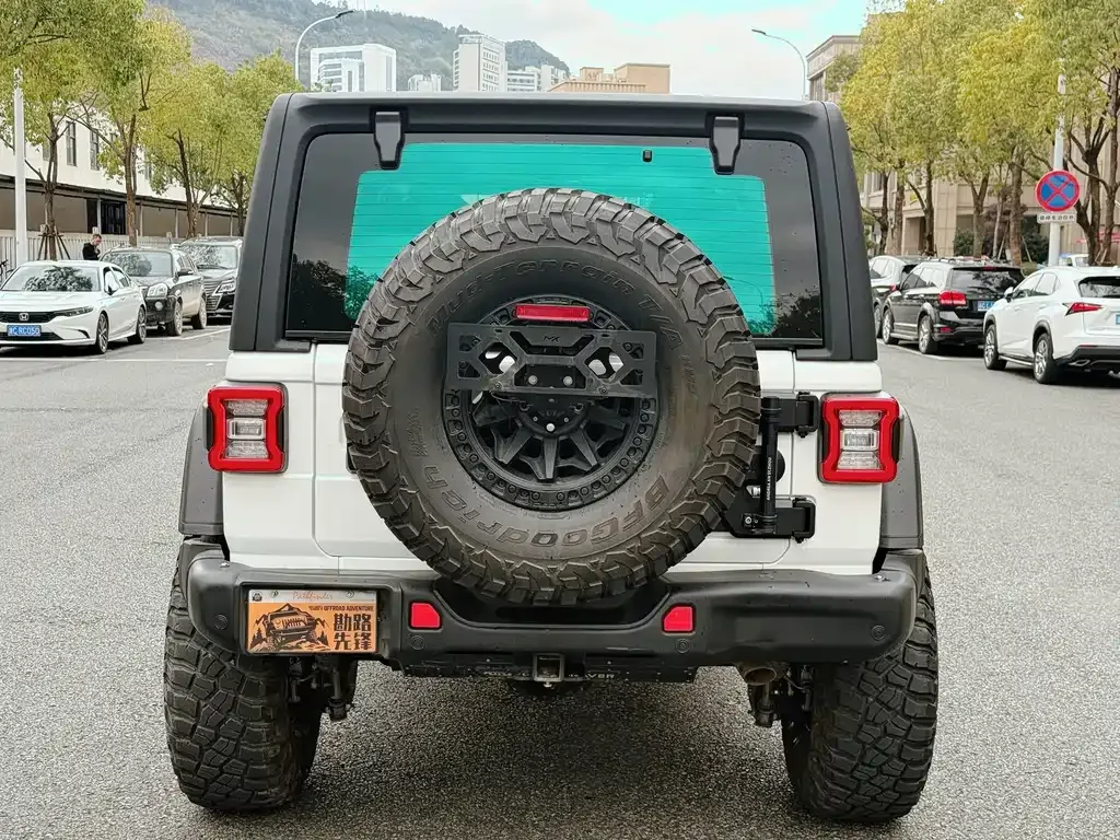 Jeep Wrangler 2021 из CN, фото 10