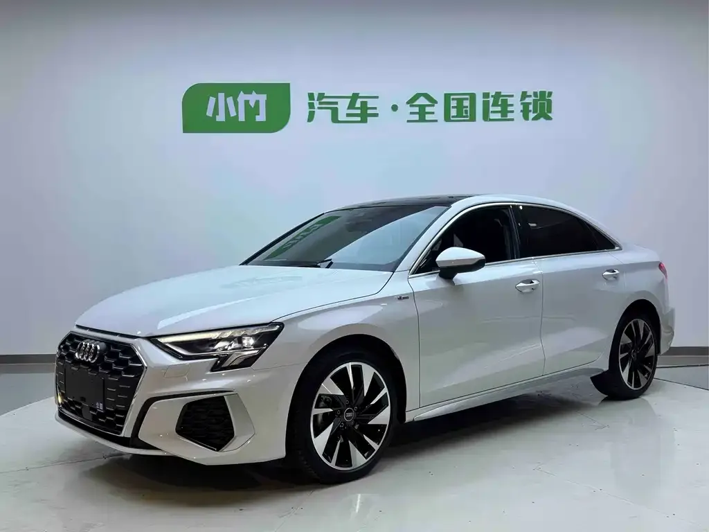 Audi A3 2023 из CN, фото 1