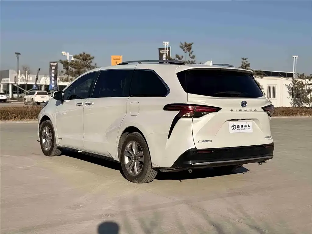 Toyota Sienna 2022 из CN, фото 8
