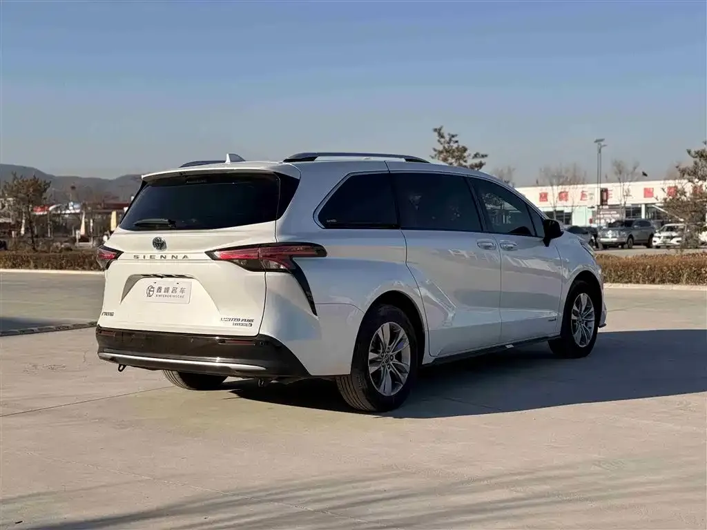 Toyota Sienna 2022 из CN, фото 7