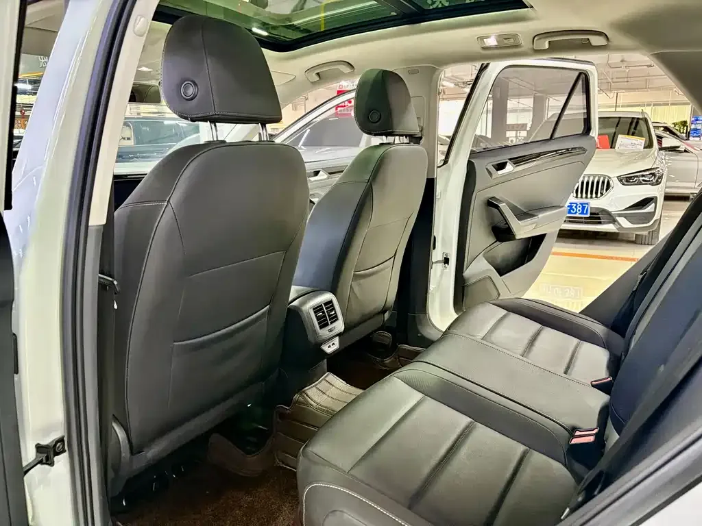 Volkswagen T-Roc 2022 из CN, фото 5