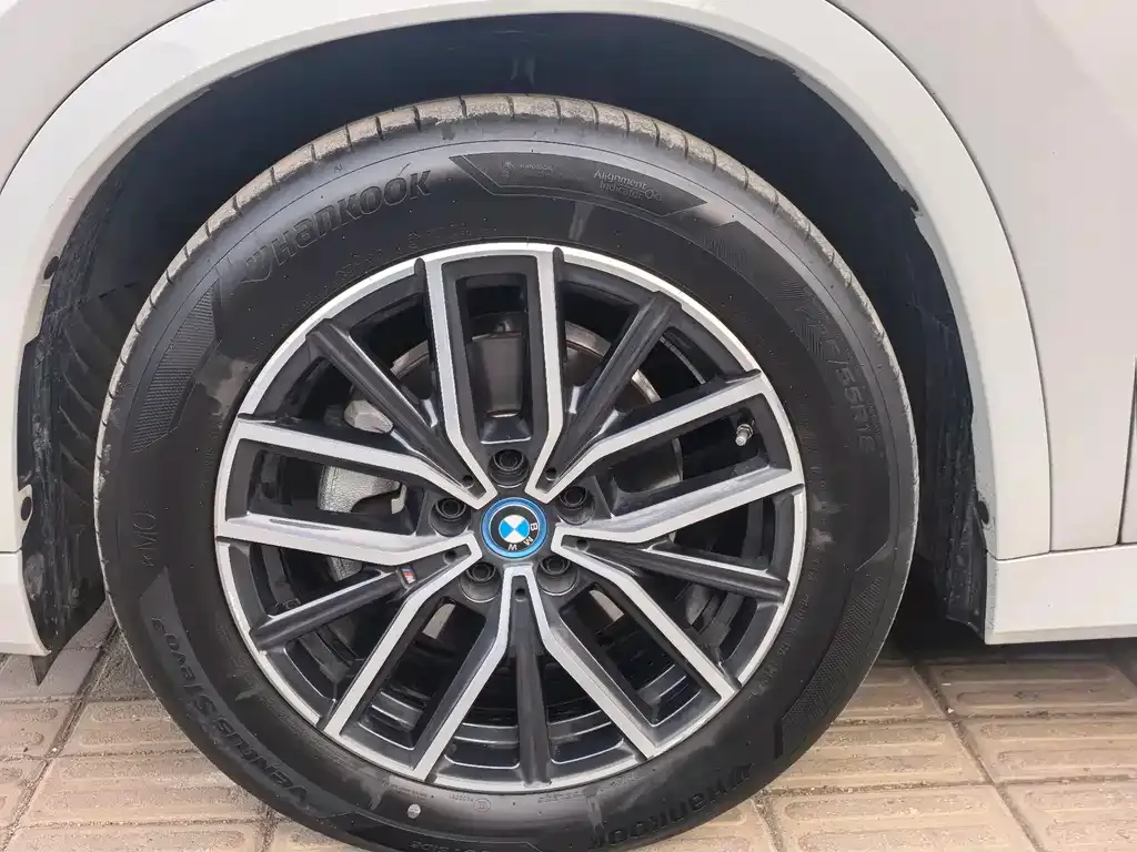 BMW iX1 2025 из CN, фото 9