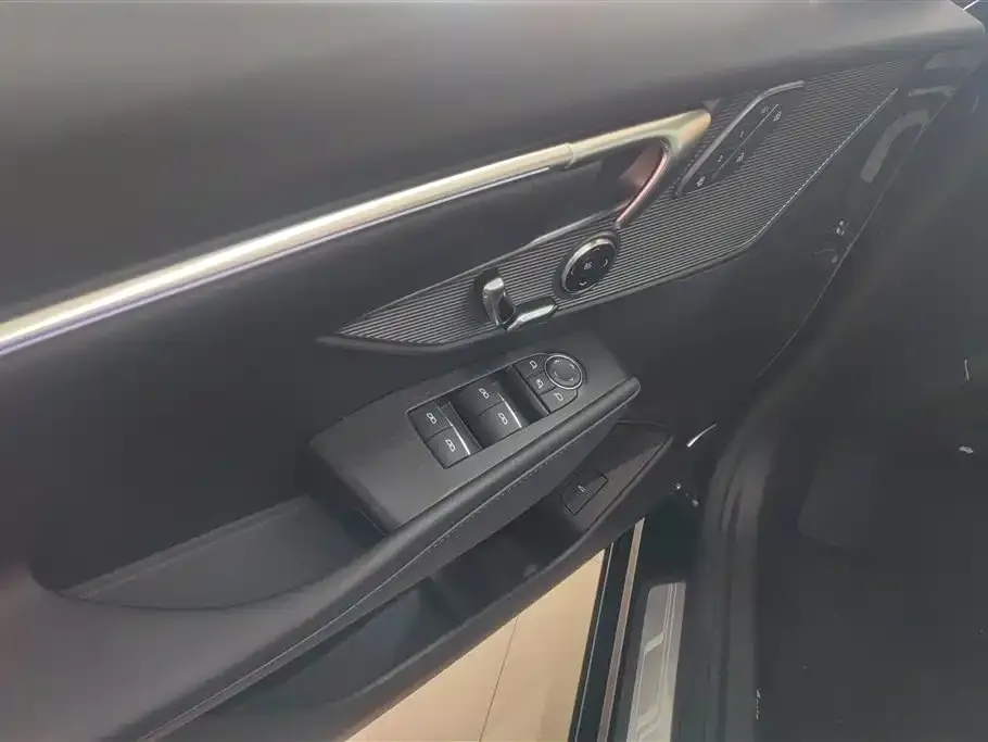 Buick LaCrosse 2025 из CN, фото 5