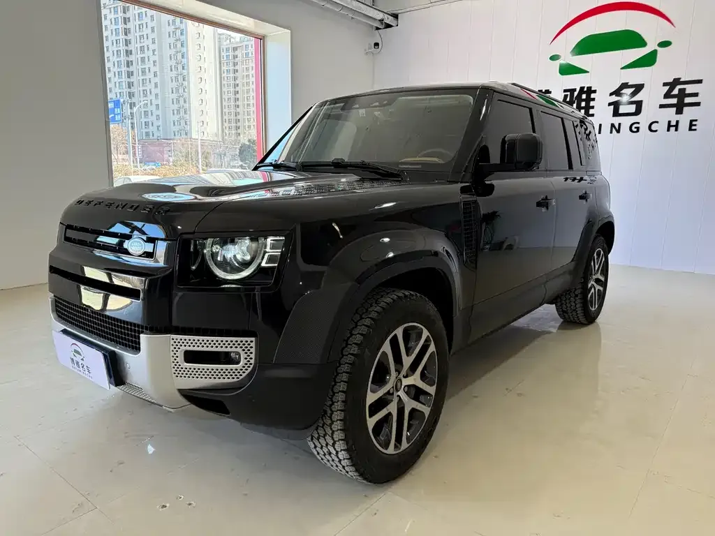 Land Rover Defender — фото 1
