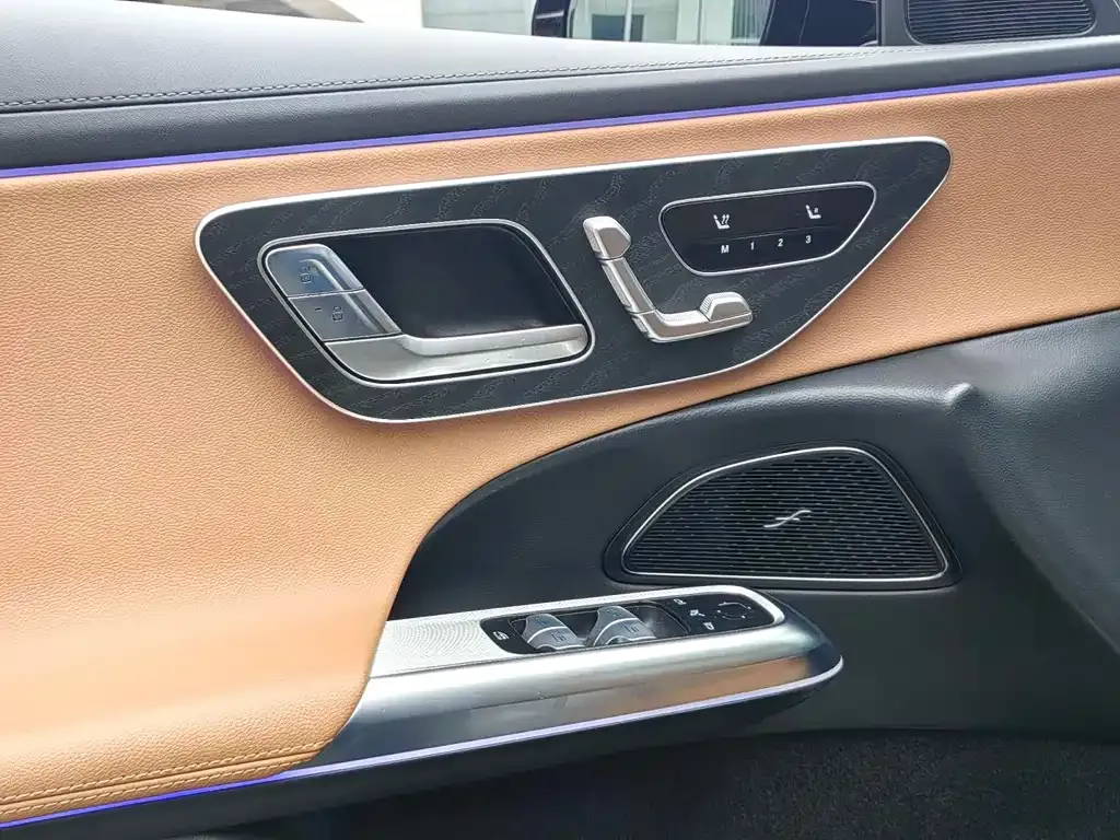 Mercedes-Benz E-Class 2023 из CN, фото 6