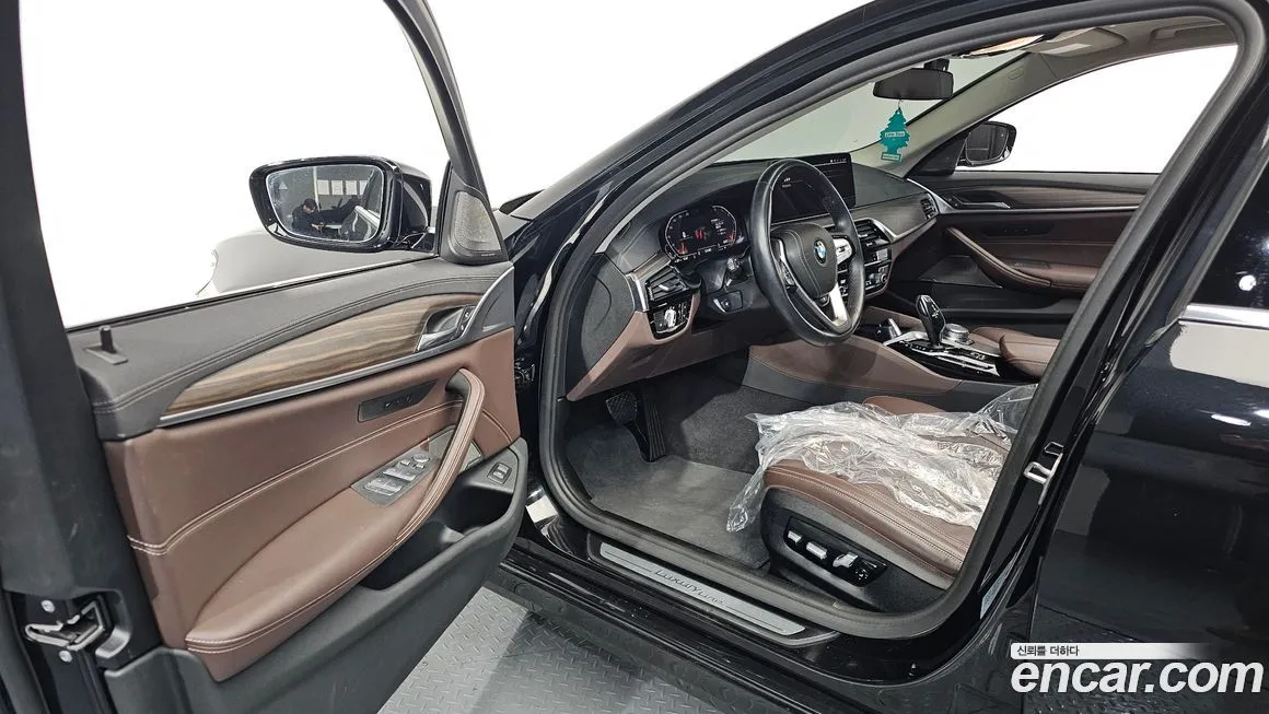 BMW 5-Series 2022 из KR, фото 8