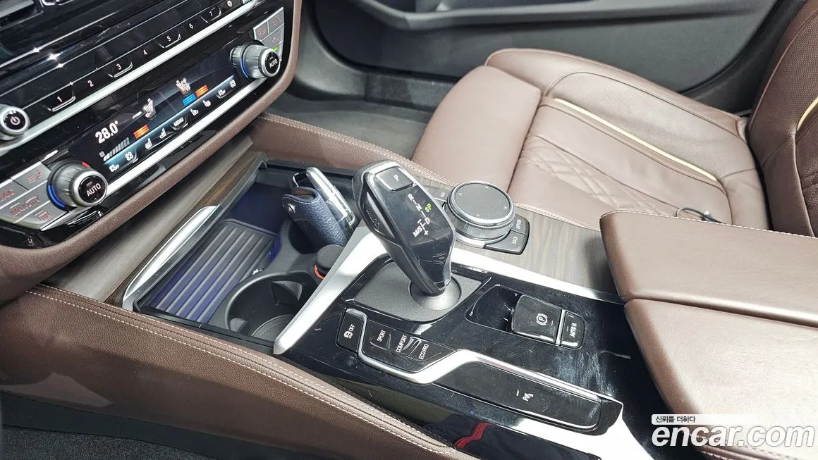 BMW 5-Series 2022 из KR, фото 9