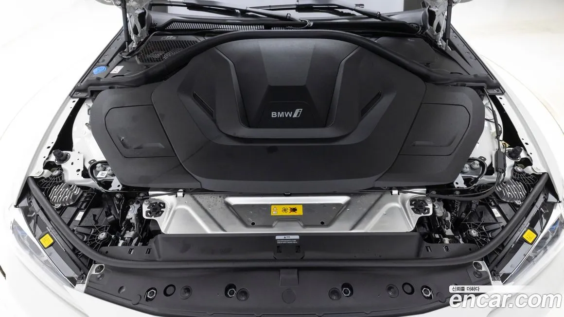 BMW i4 2024 из KR, фото 8