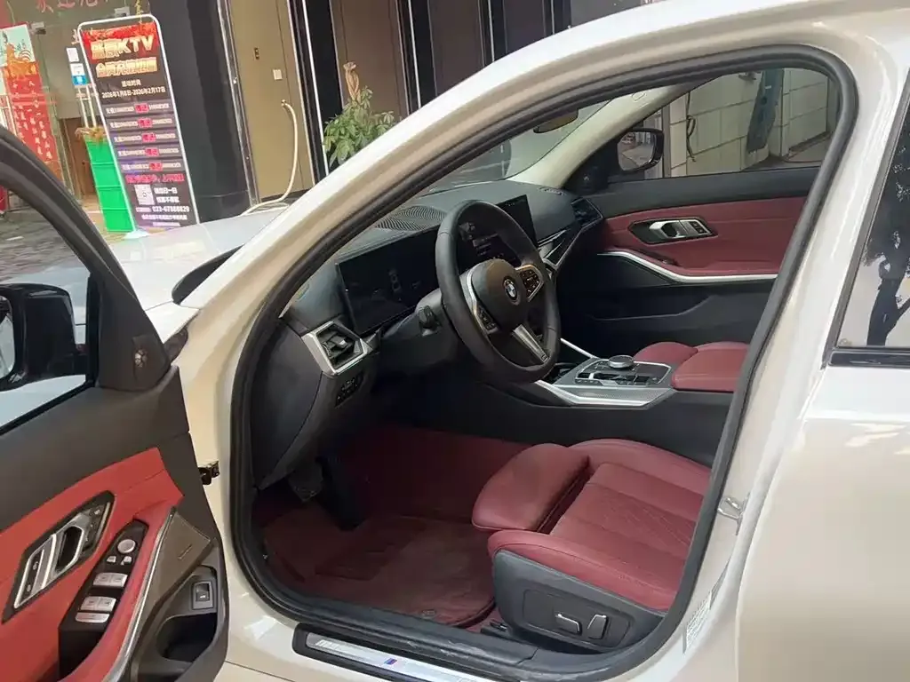 BMW 3 Series 2024 из CN, фото 6