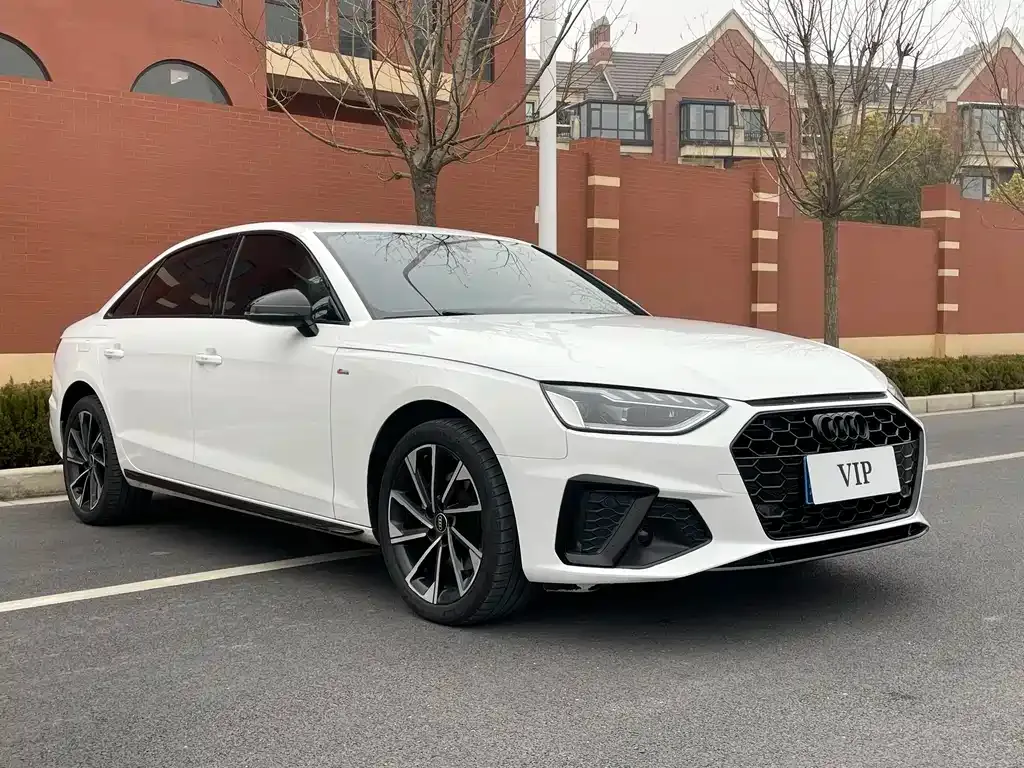 Audi A4L 2023 из CN, фото 7
