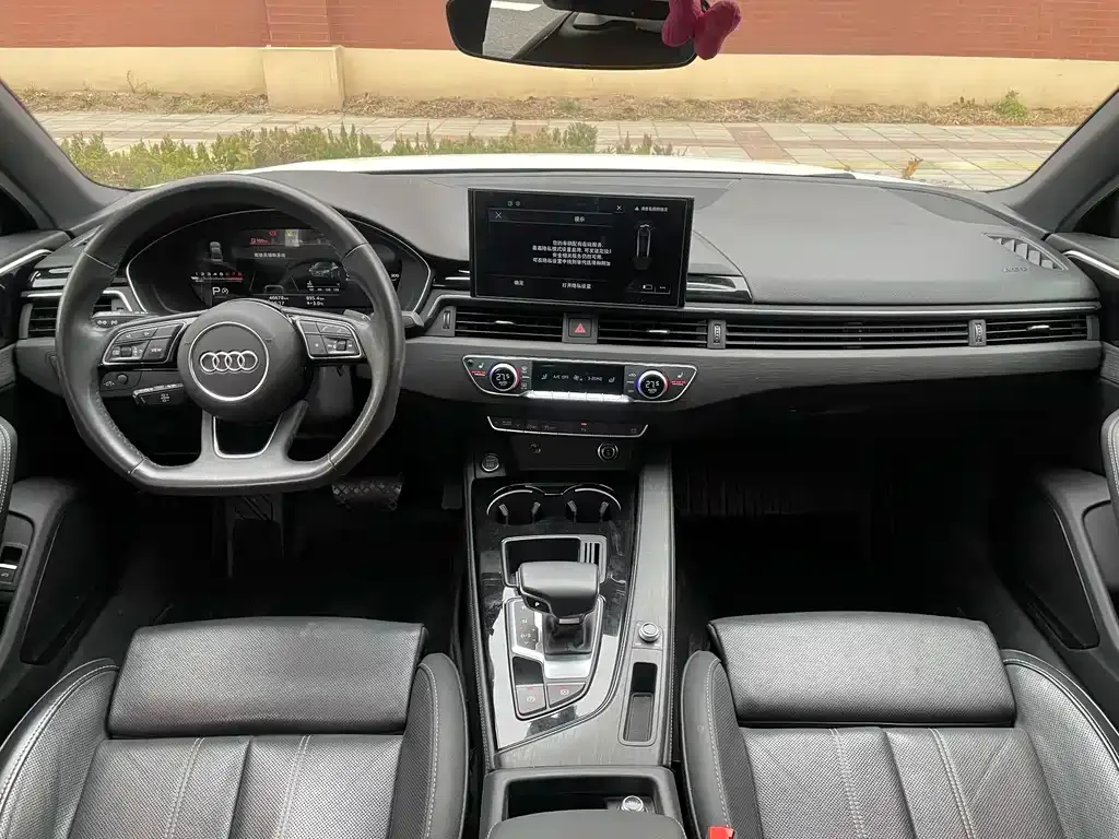 Audi A4L 2023 из CN, фото 8