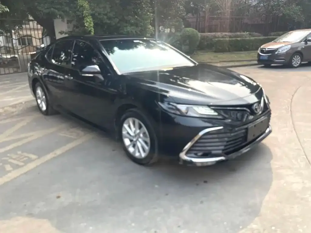 Toyota Camry 2023 из CN, фото 2