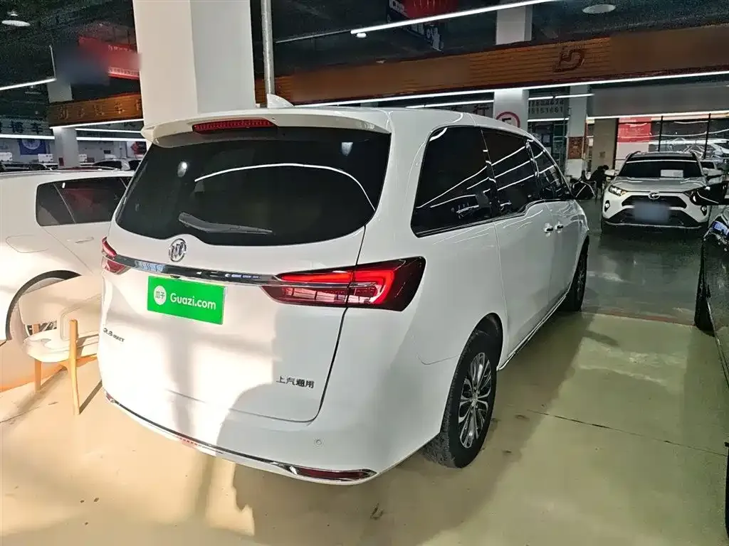 Buick GL8 2023 из CN, фото 5
