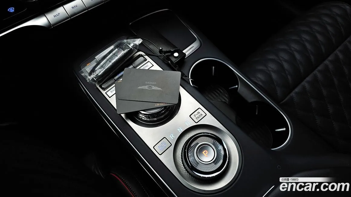 Genesis GV70 — фото 10