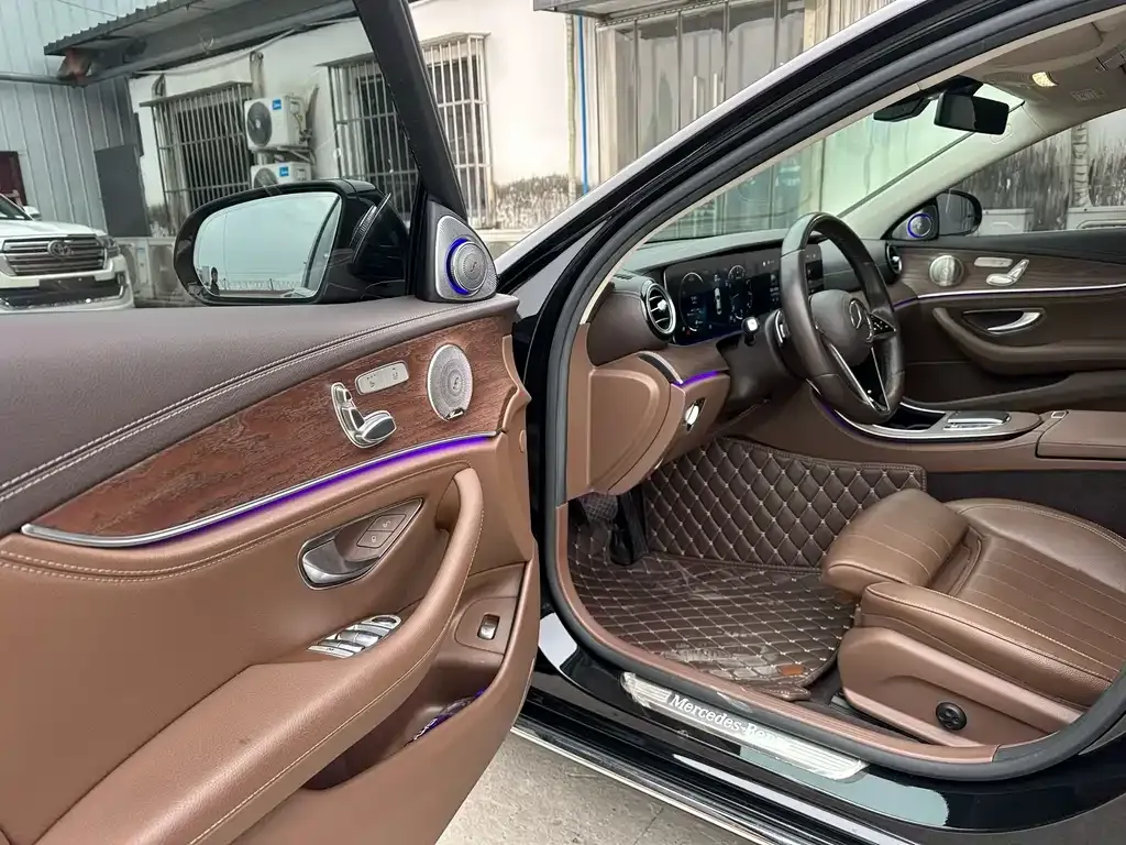Mercedes-Benz E-Class 2022 из CN, фото 4