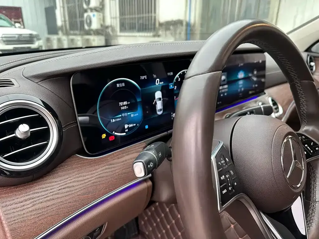 Mercedes-Benz E-Class 2022 из CN, фото 3