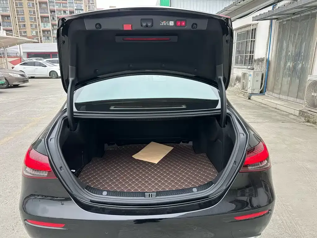 Mercedes-Benz E-Class 2022 из CN, фото 9