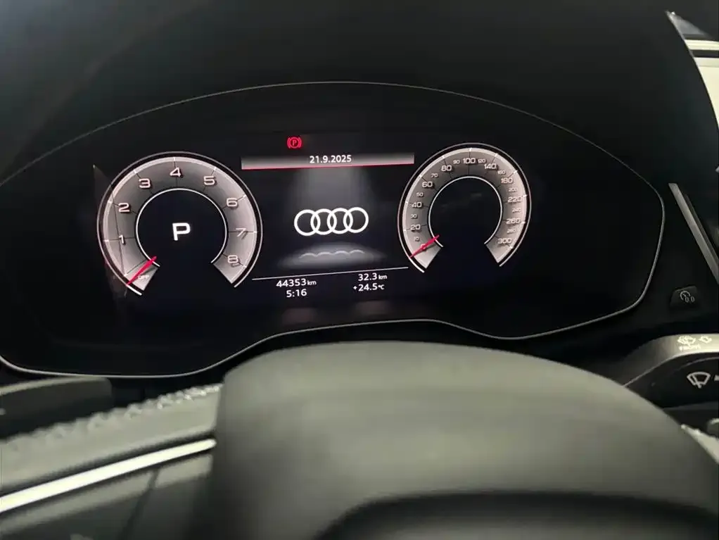 Audi Q5L 2023 из CN, фото 3