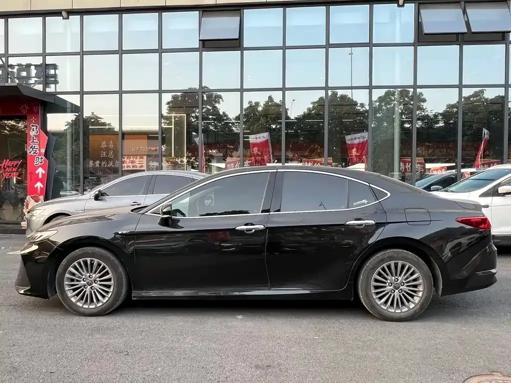 Toyota Camry 2024 из CN, фото 6