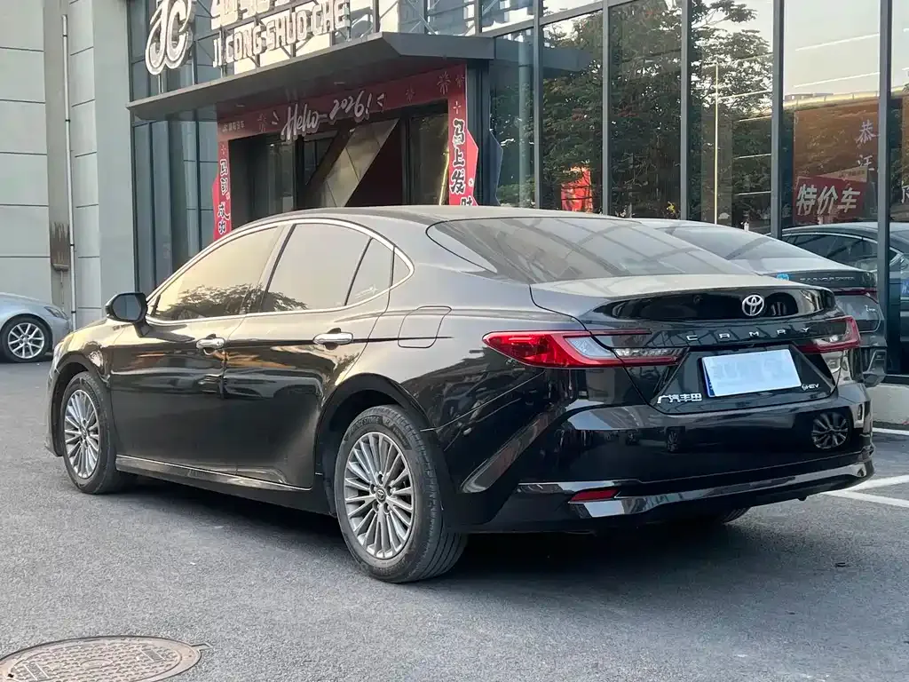 Toyota Camry 2024 из CN, фото 8