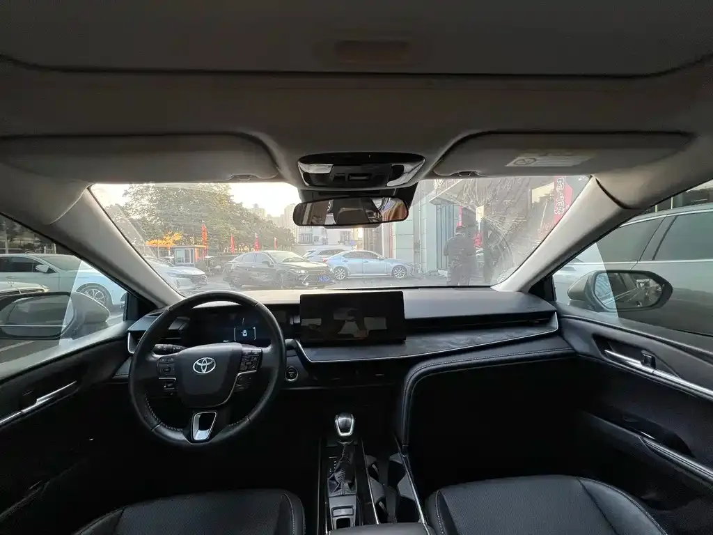 Toyota Camry 2024 из CN, фото 4