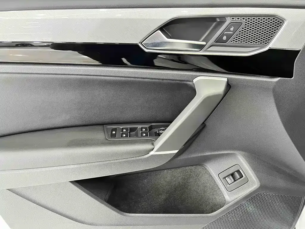 Volkswagen Tayron 2022 из CN, фото 7