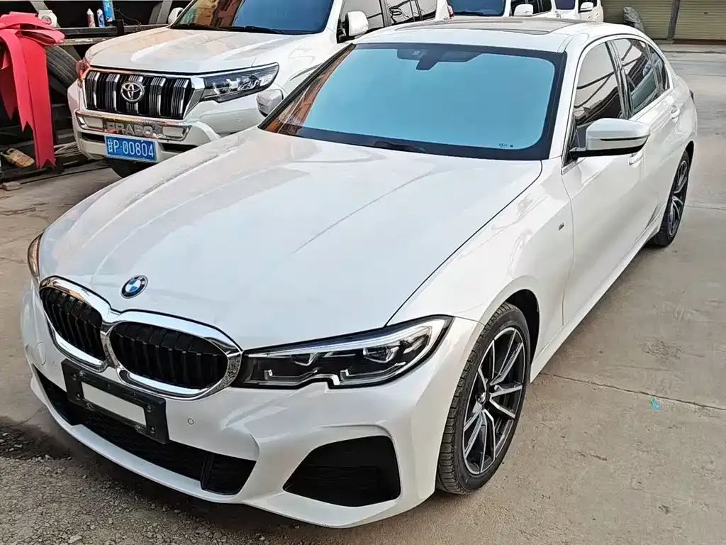 BMW 3 Series 2021 из CN, фото 1