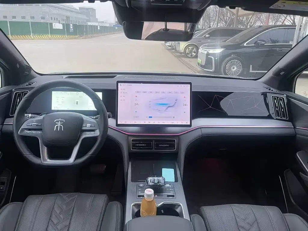 BYD L DM-i — фото 3