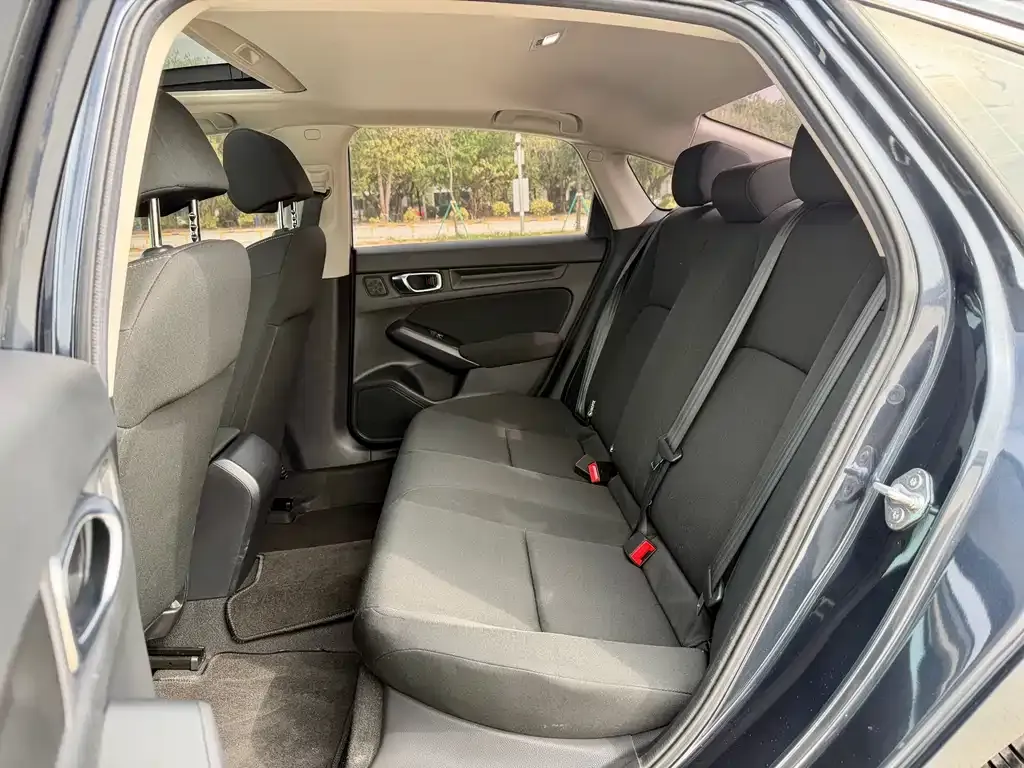 Honda Civic 2022 из CN, фото 2