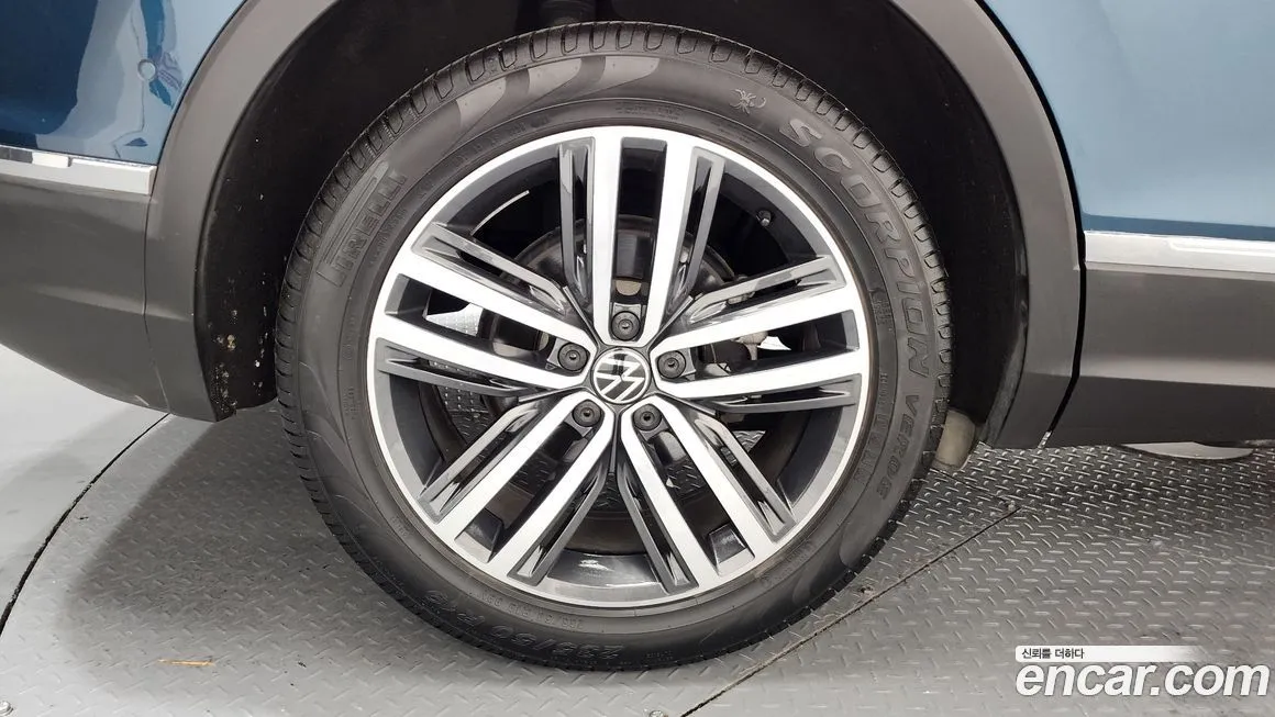 Volkswagen Tiguan 2021 из KR, фото 7