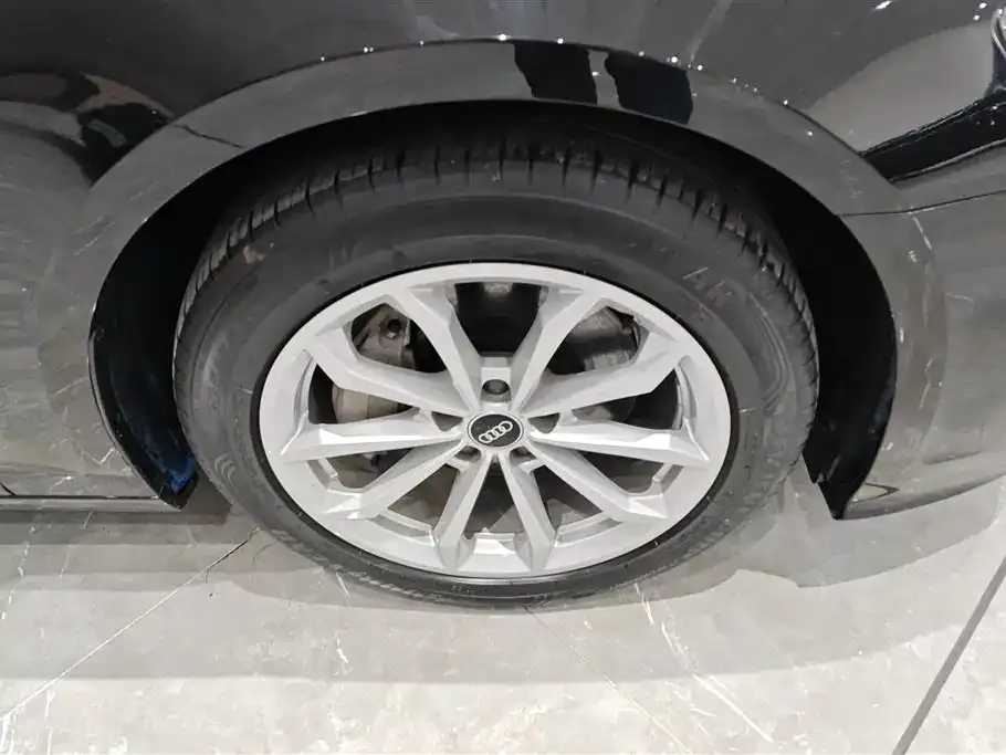 Audi A6L 2022 из CN, фото 2