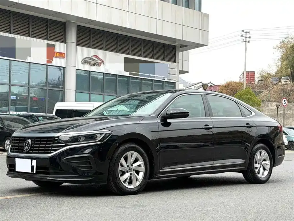 Volkswagen Passat 2022 из CN, фото 1