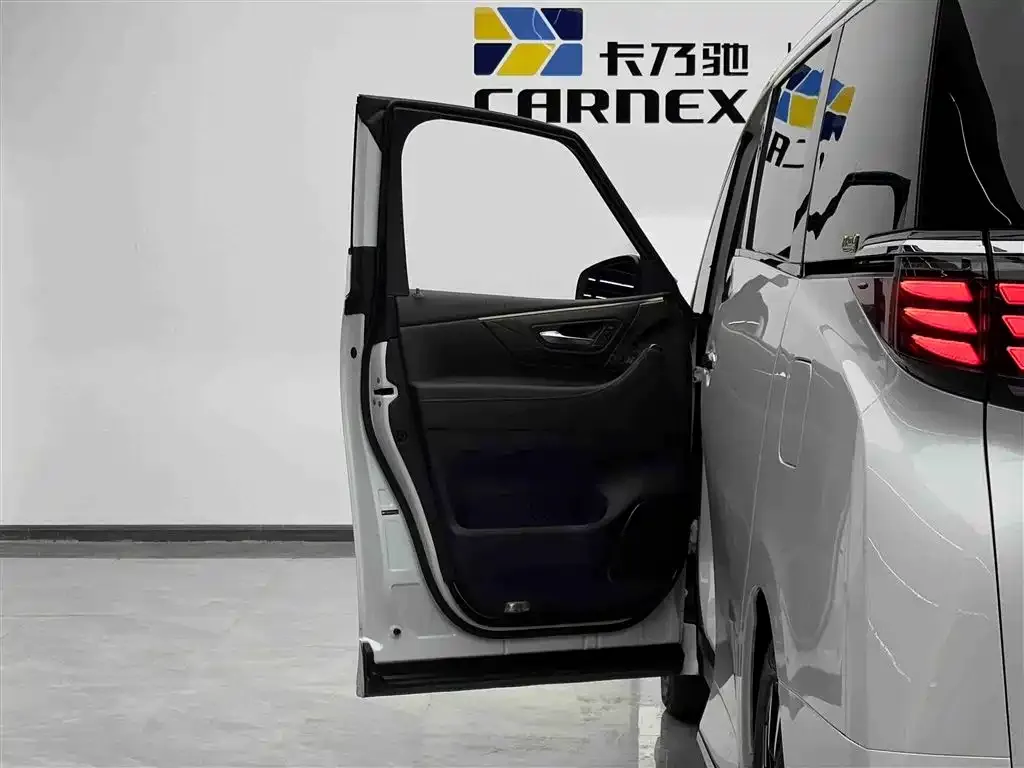 Toyota Alphard 2024 из CN, фото 5