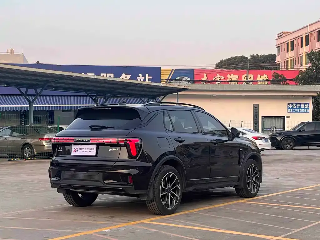 Lynk & Co 01 EM-P 2022 из CN, фото 3