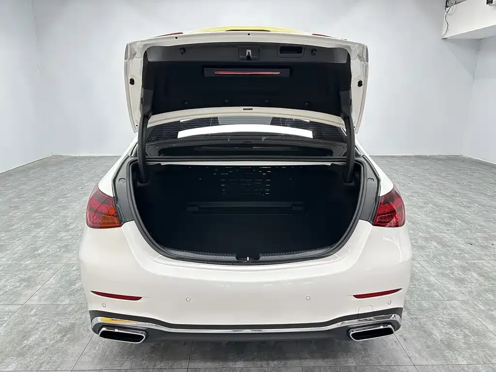 Mercedes-Benz C-Class 2023 из CN, фото 9