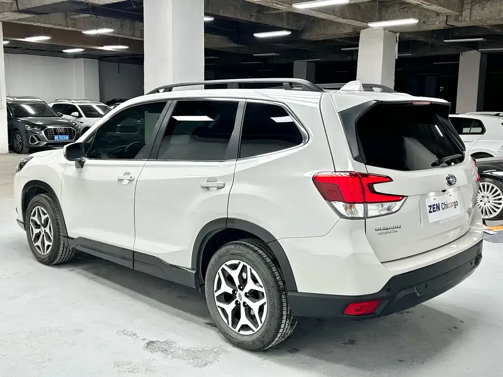 Subaru Forester 2022 из CN, фото 3