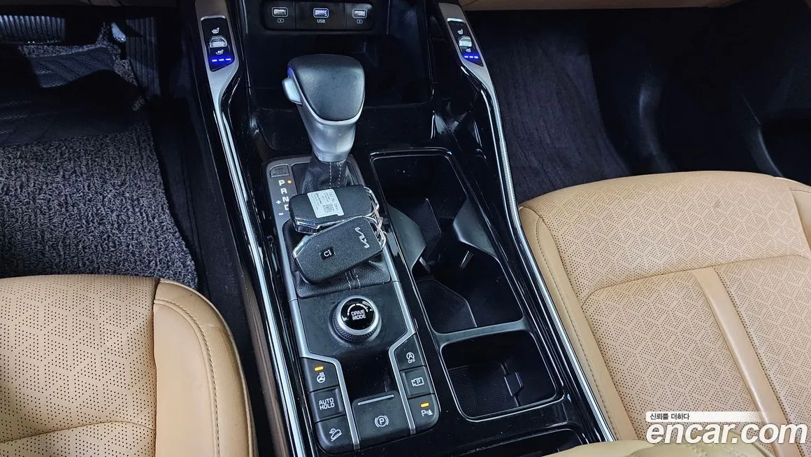Kia Sorento — фото 9