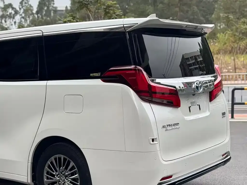 Toyota Alphard 2021 из CN, фото 2