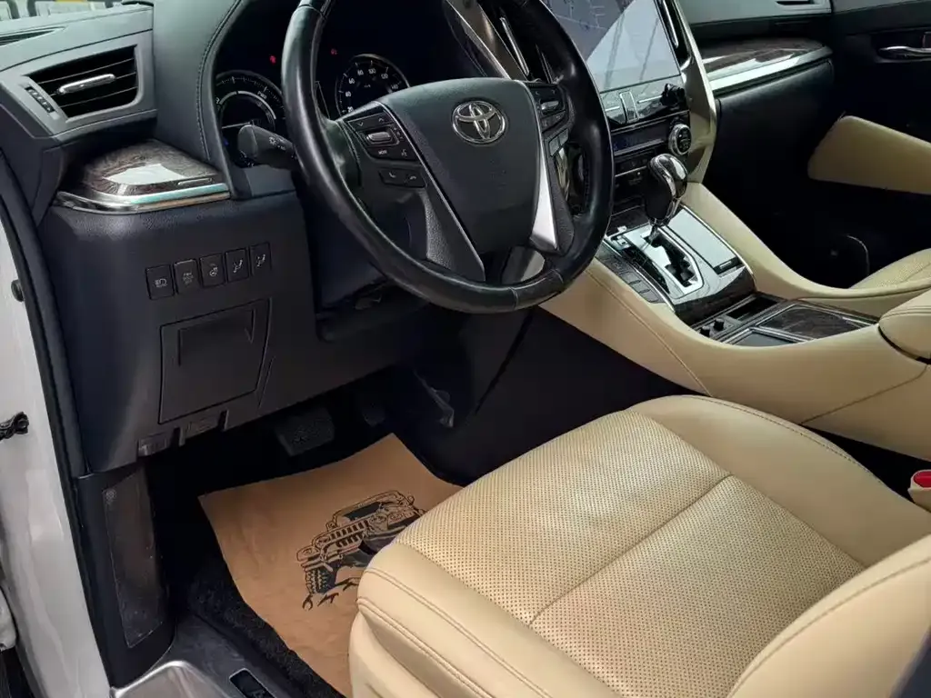 Toyota Alphard 2021 из CN, фото 7
