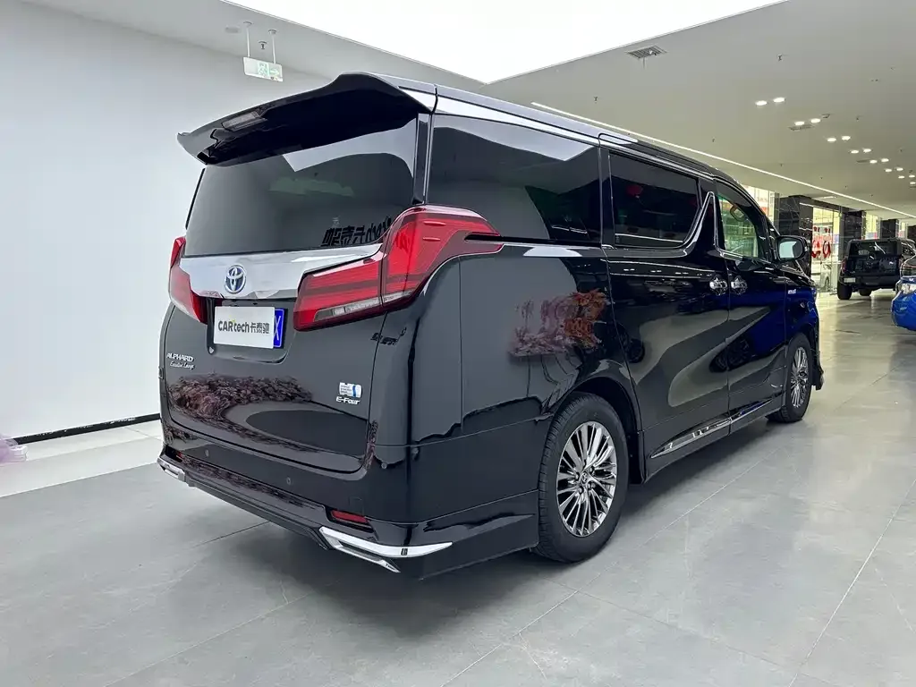 Toyota Alphard 2022 из CN, фото 4