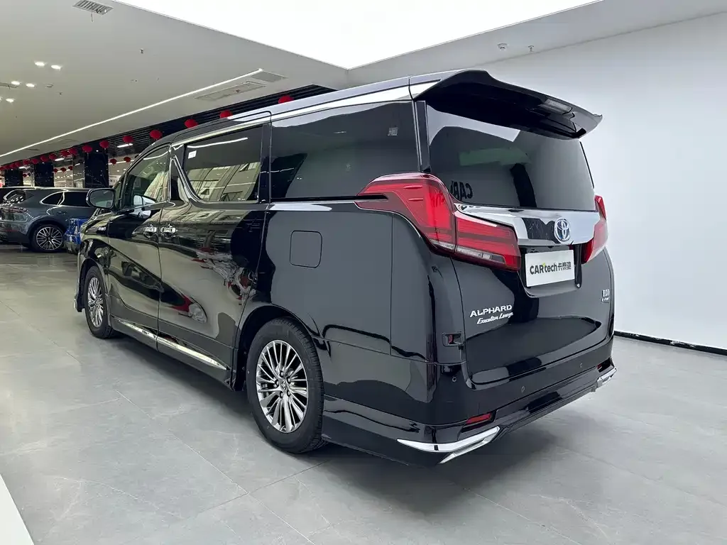 Toyota Alphard 2022 из CN, фото 3