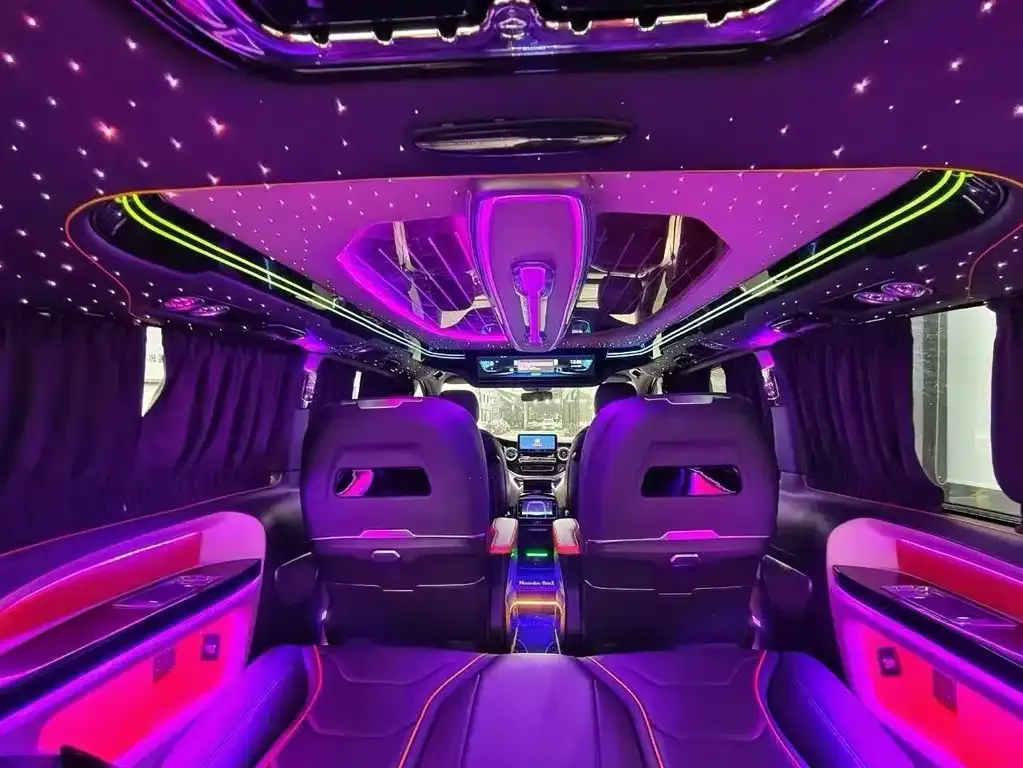 Mercedes-Benz Vito 2023 из CN, фото 8