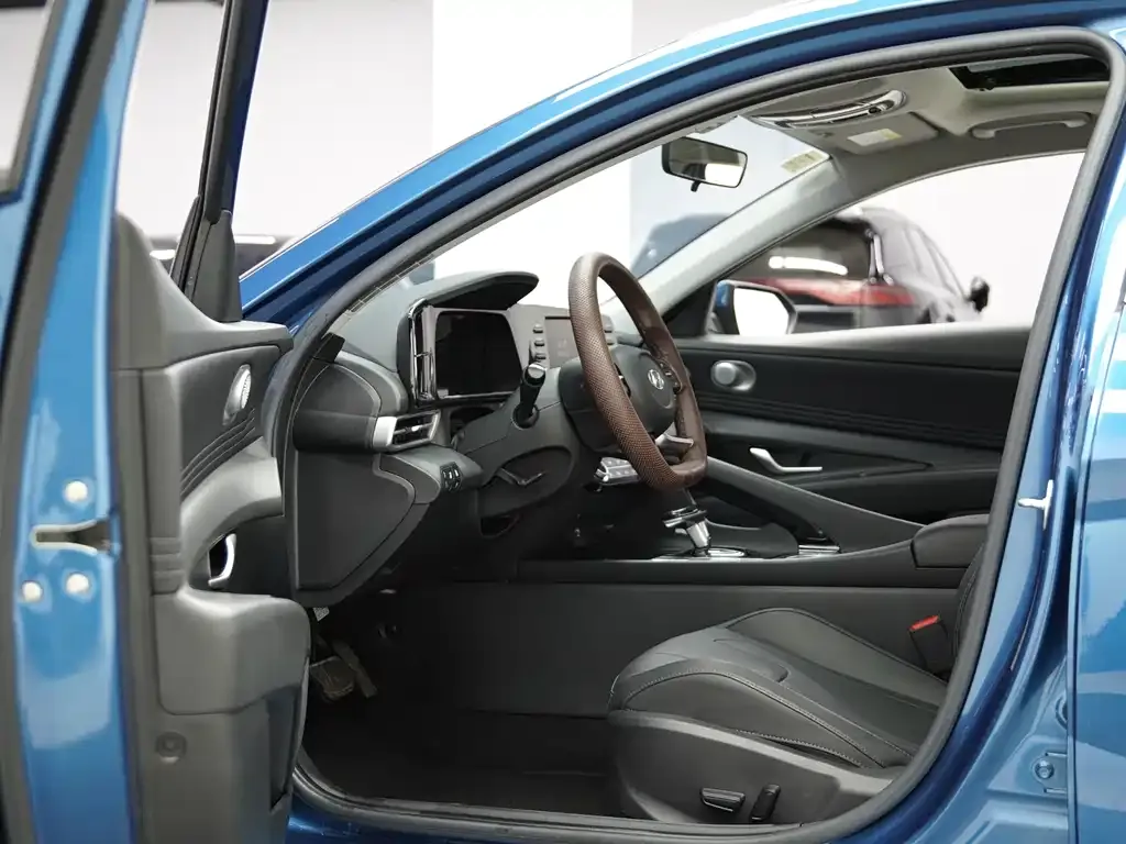 Hyundai Elantra 2021 из CN, фото 8