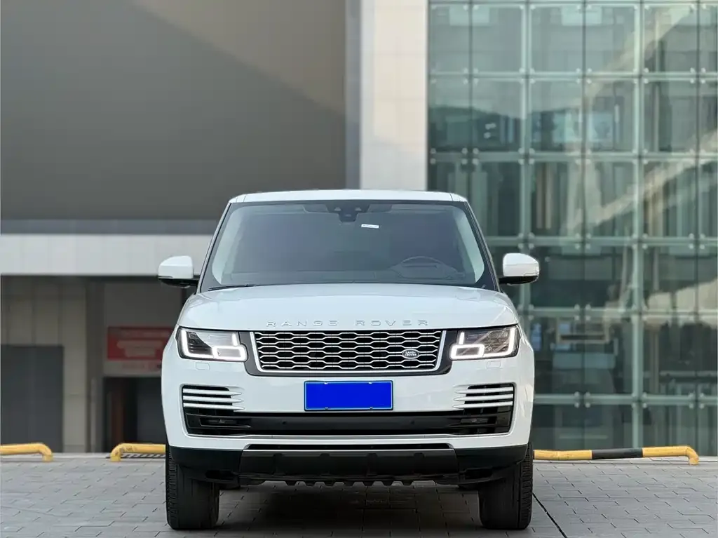 Land Rover Range Rover 2022 из CN, фото 2