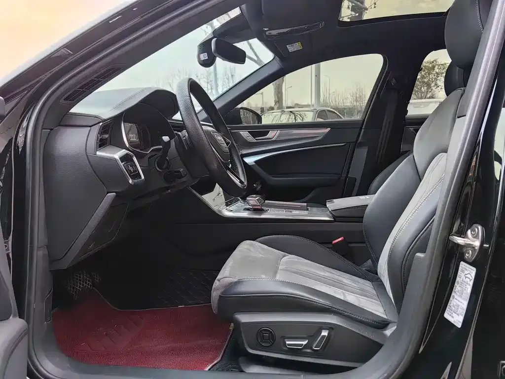 Audi A6L 2023 из CN, фото 7