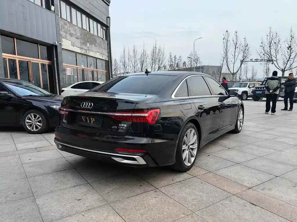 Audi A6L 2023 из CN, фото 8