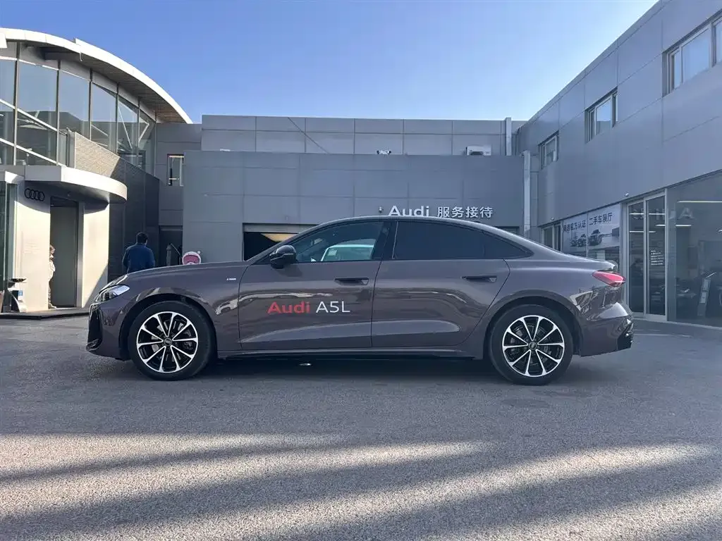 Audi A5L 2025 из CN, фото 10